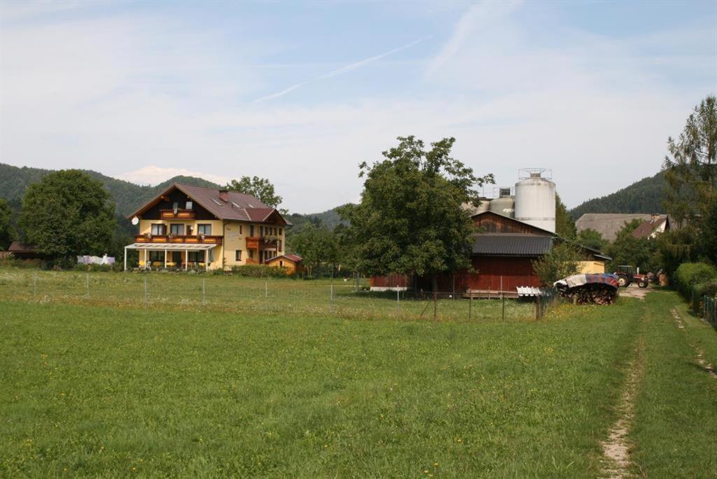 Farm stay Bauernhof-pension Puschnikhof